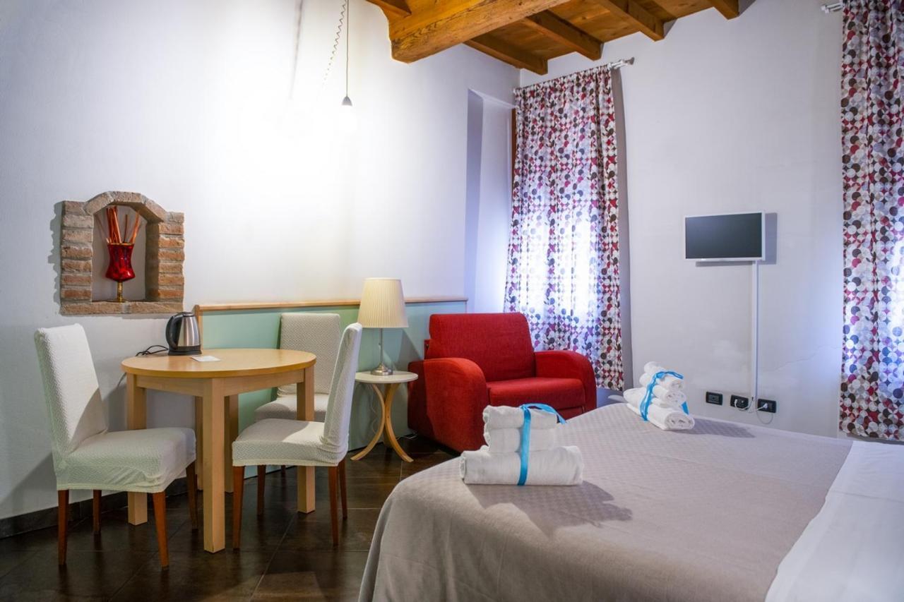 L'Ippogrifo Apartment Феррара Экстерьер фото